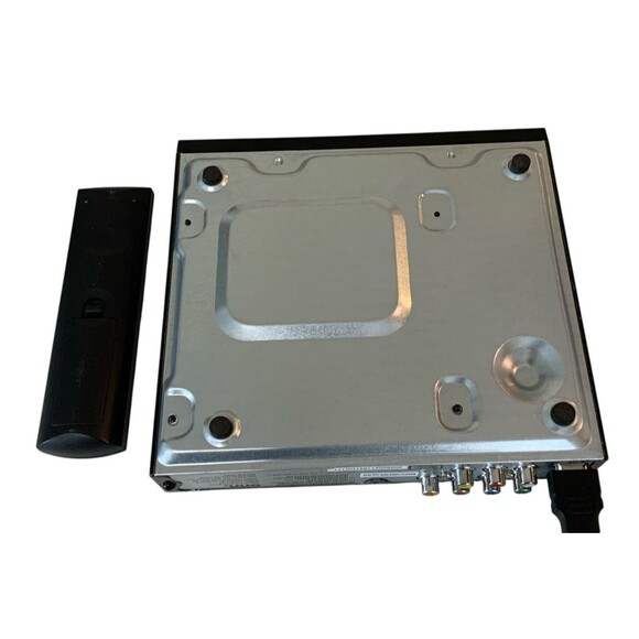 Onn. HDMI DVD Player W/TTS Model: 10008761 Mfg 2020 6W DC 5V,1.2A Remote Cords - Picture 5 of 5